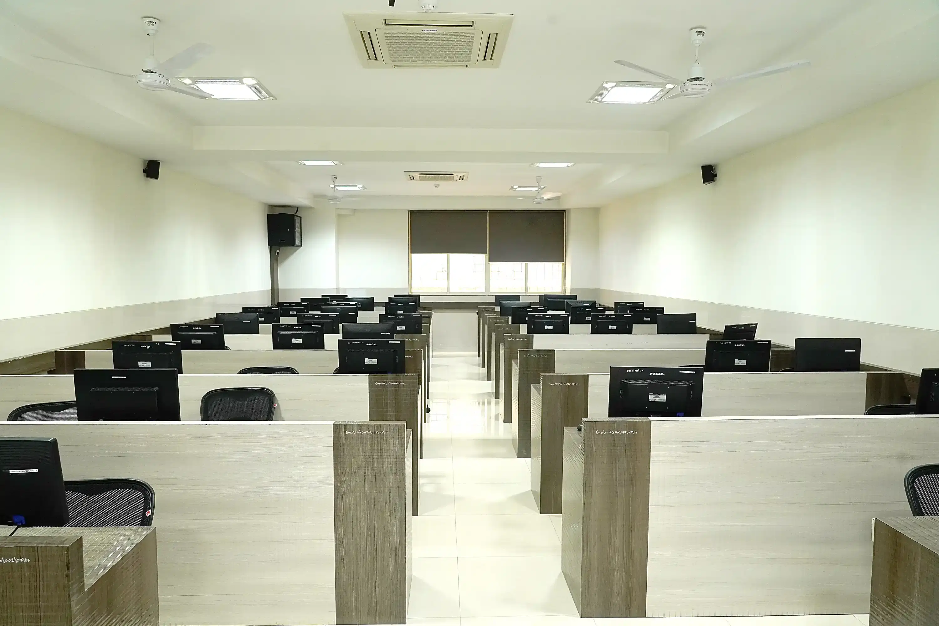 Thakur Global Business School Mumbai Computer Lab photo 1
